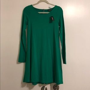 Long sleeve green Express dress